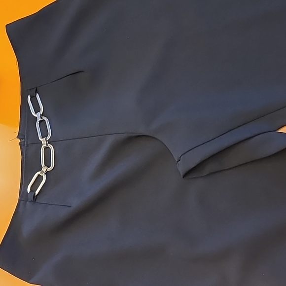 Point of View Women's Black Trousers, size says 14, but seem closer to 11/12 - Picture 2 of 4